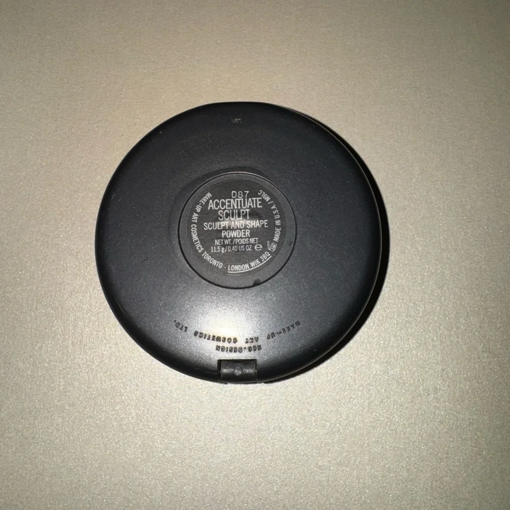 MAC Cosmetics Accentuate Sculpt